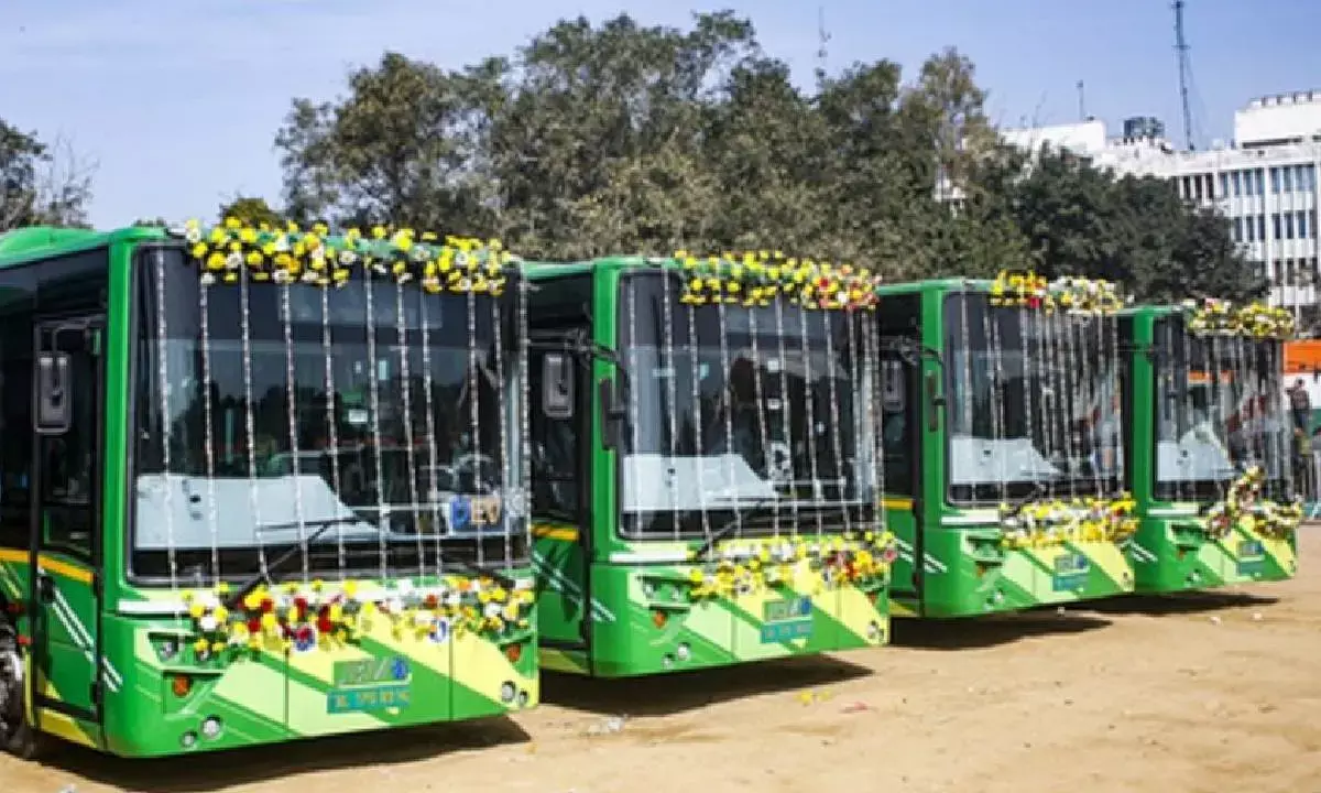 CV industry clocks robust sales in Jan