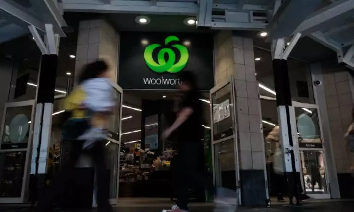 Woolworths’ AI assistant stumbles on pricing, raising questions overt tech rollout