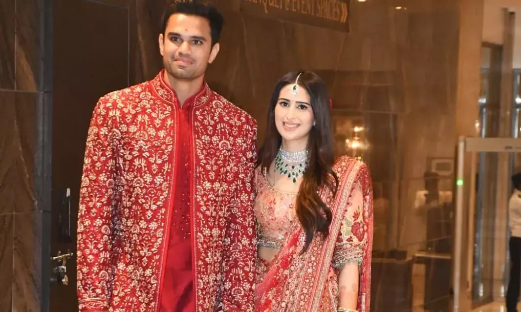 Cricket Legend Sachin Tendulkar Celebrates as Son Arjun Tendulkar Marries Saaniya  Chandhok