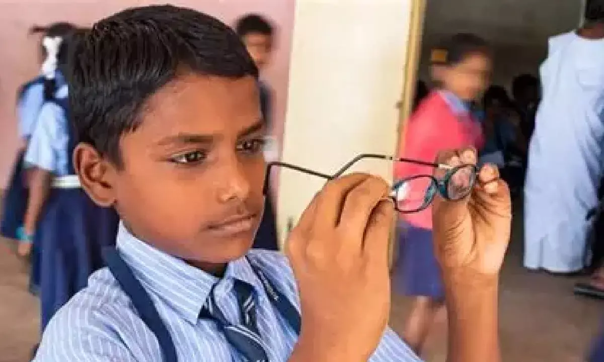 Free spectacles for 176 students