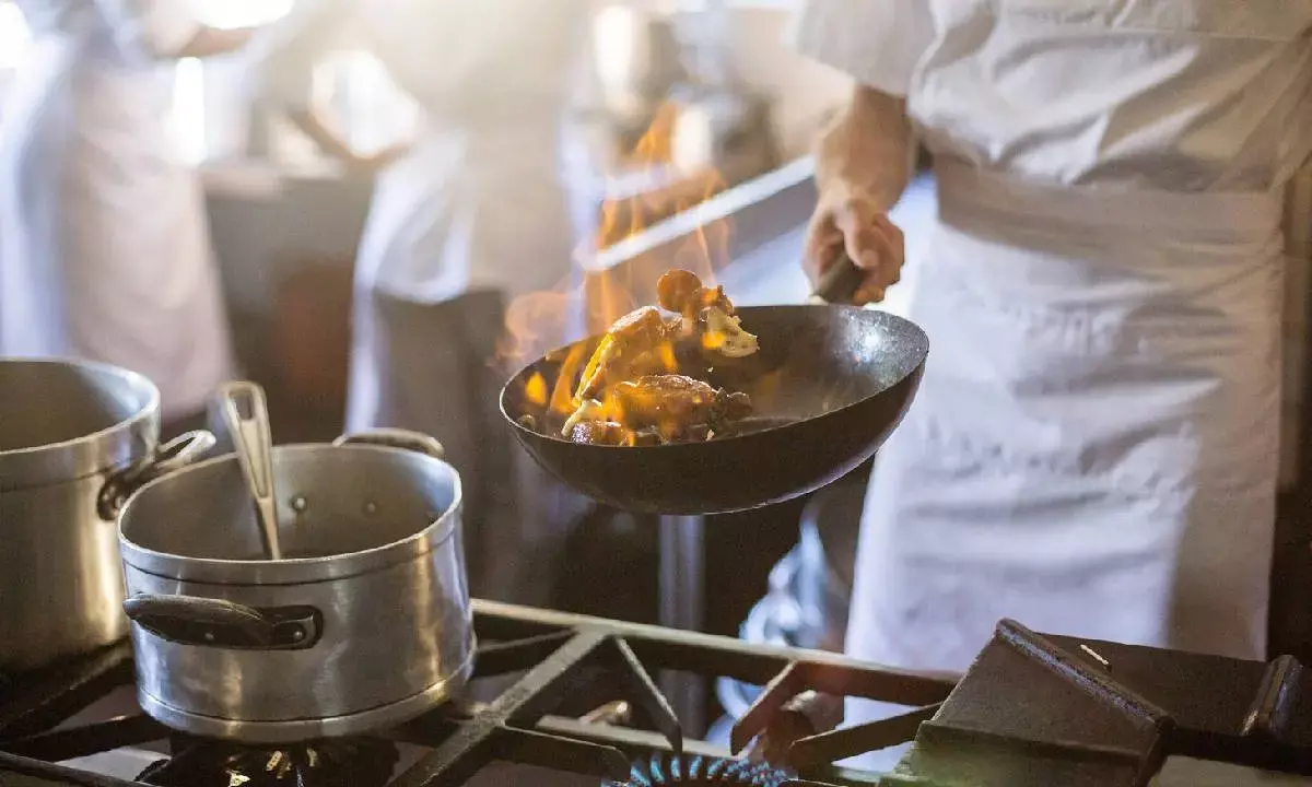 LPG supply crunch threatens closure of hotels, eateries across multiple states