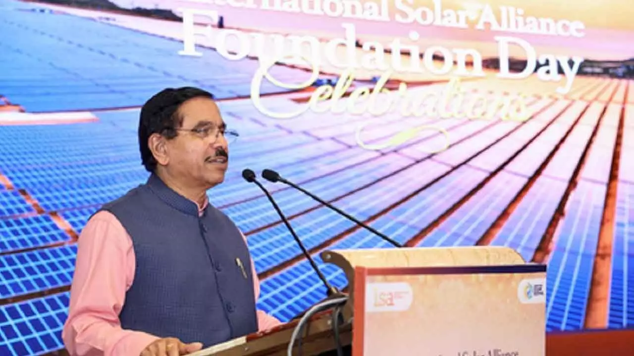 India’s installed solar capacity reaches nearly 136 gigawatts: Pralhad Joshi
