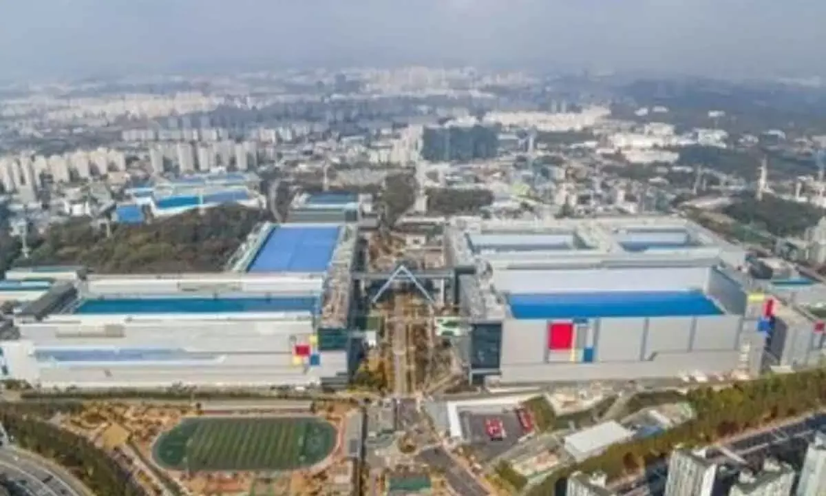 Tech giants facing higher cost burdens amid supply chain disruptions