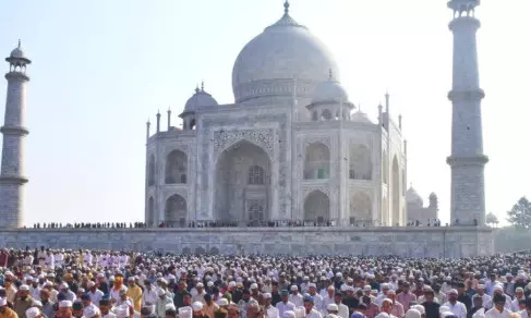 Celebration Eid-ul-Fitr in India – All about the Fasting, prayer