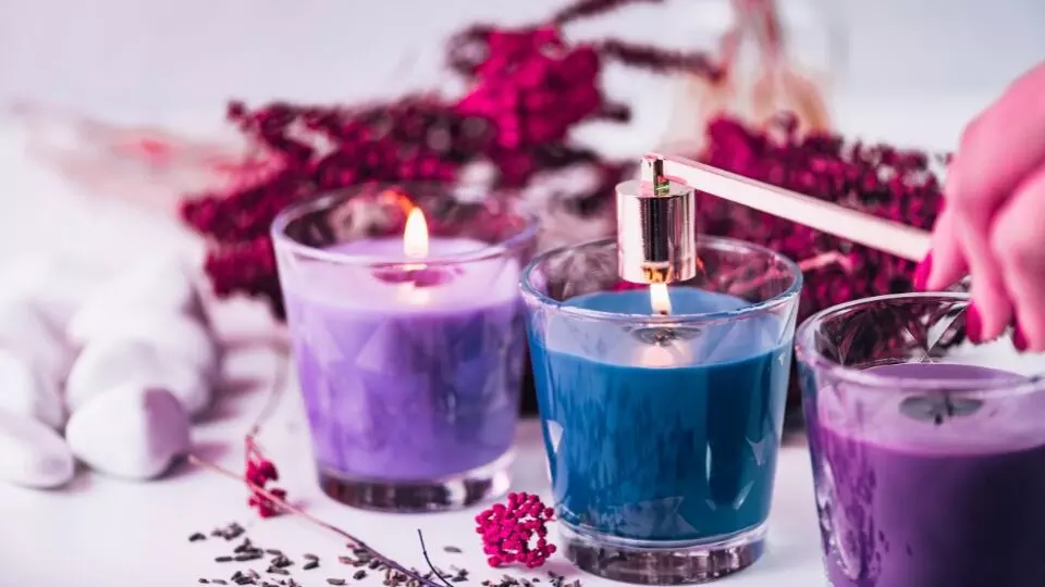 Understanding The Role Of Candle Fragrance Oils In Candle Making
