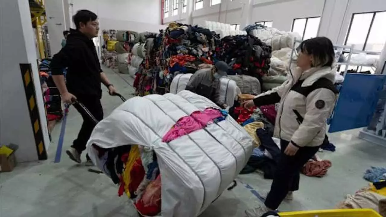 AI machine sorts clothes to boost textile recycling in China