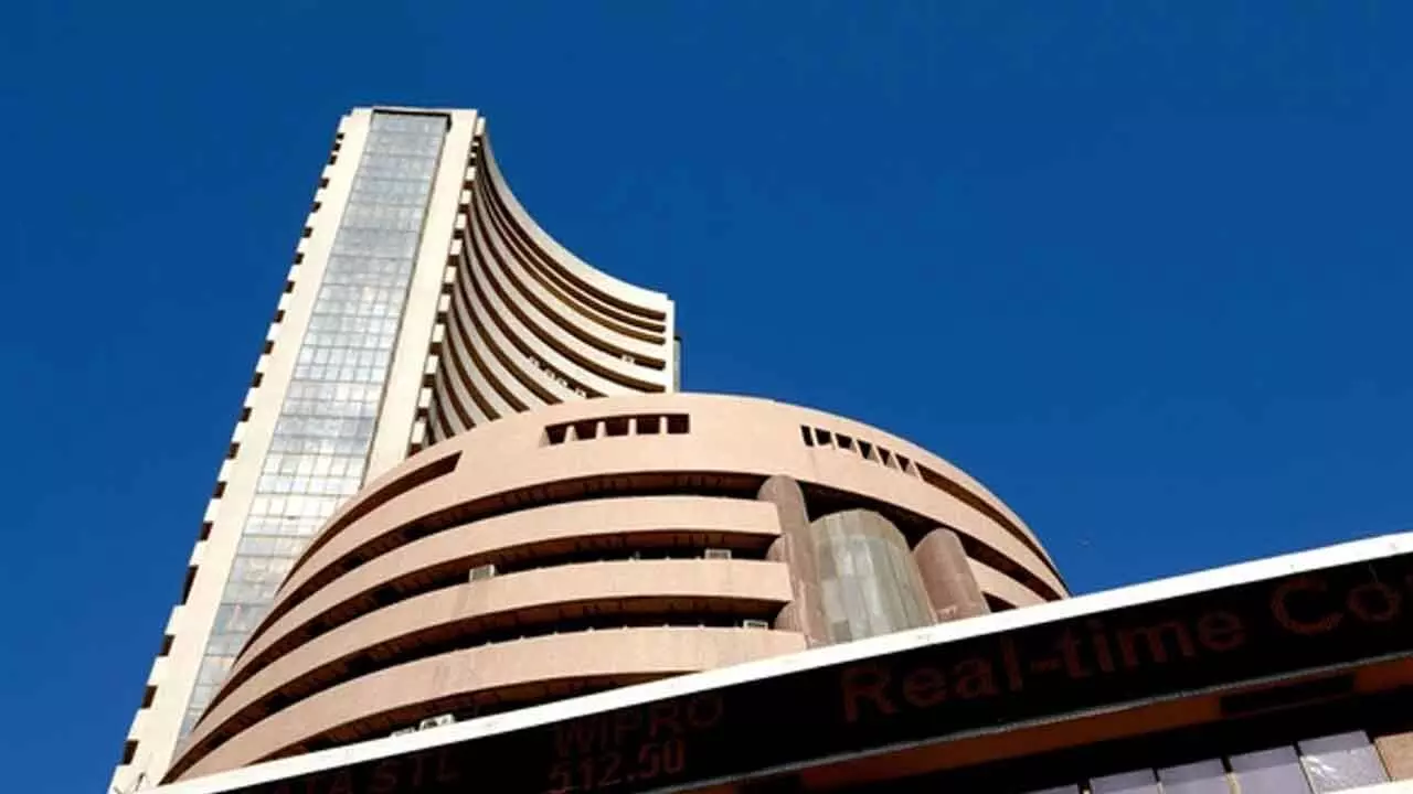 Cautious trade dominates ahead of Q4 earnings, RBI meet Cautious trade dominates ahead of Q4 earnings, RBI meet