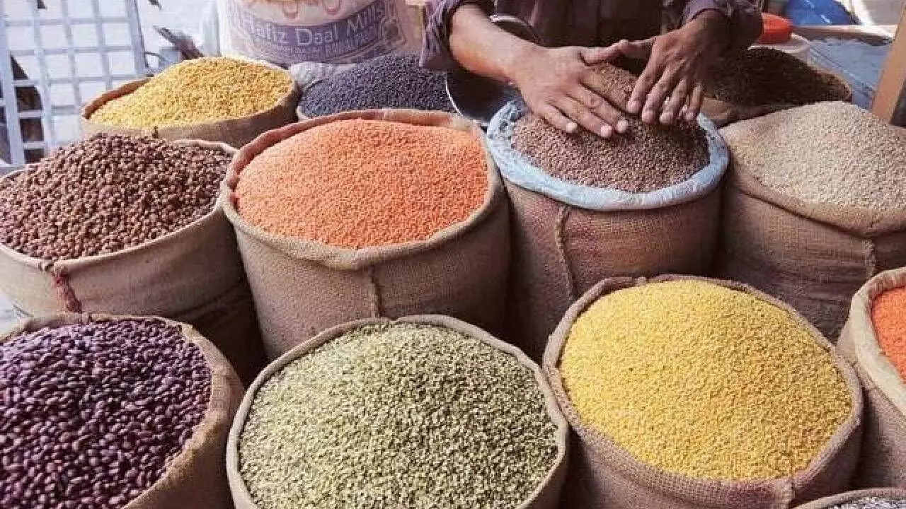 No unusual volatility in prices of essential items, says Centre No unusual volatility in prices of essential items, says Centre
